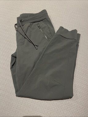 Athleta Trekkie North joggers, 6